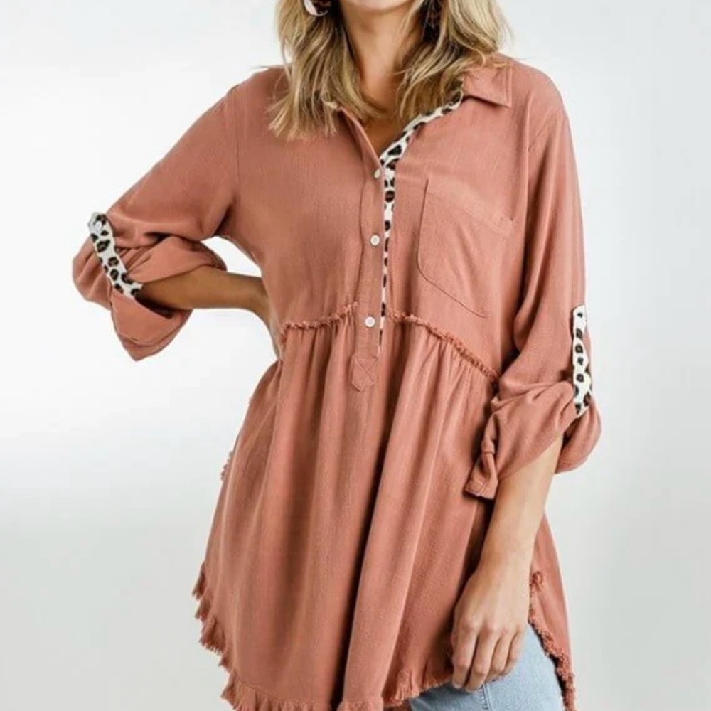 Umgee Rust Tunic with Leopard Trim - image 1